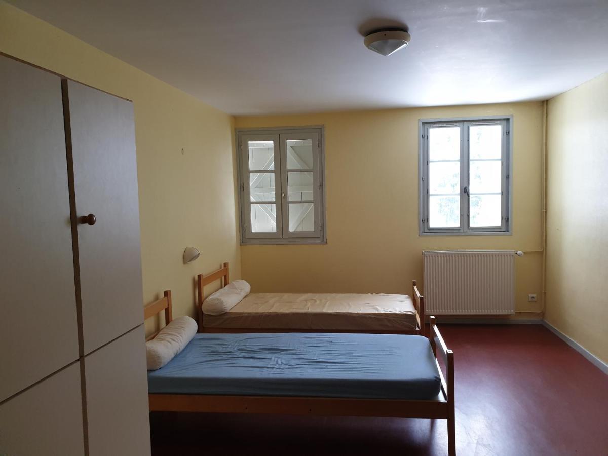 Peyranere Hostel Urdos Exterior photo